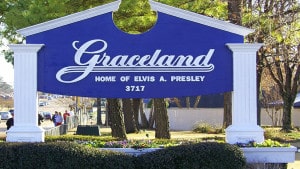 Graceland in Memphis, Tennessee ist der ehemalige Wohnsitz des legendären Elvis Presley
