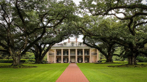 Typische Südstaaten-Plantage, die Oak Alley Plantation in der Nähe von New Orleans, USA. (Bild: pixabay.com)